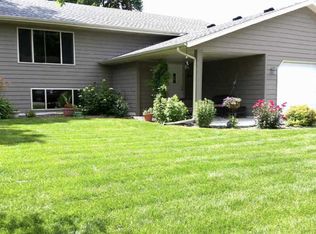 105 S Yellowstone Dr, Brandon, SD 57005