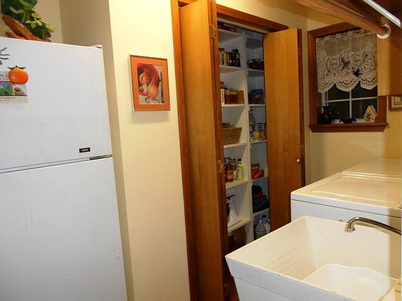 2nd image of 4001 Timberwood Dr