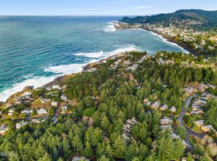 1268 SW Meadow Ln, Depoe Bay, OR 97341