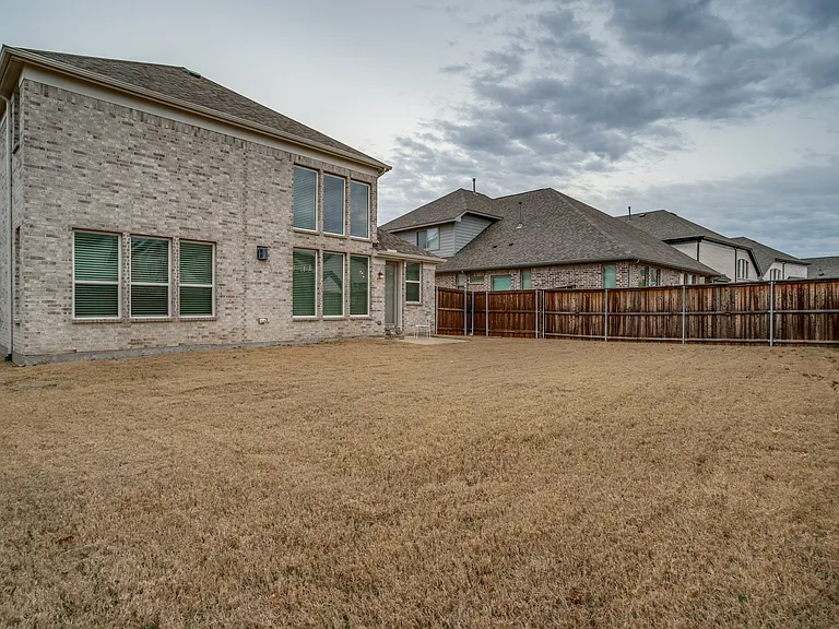 2811 Killdeer Trl — Photo 31