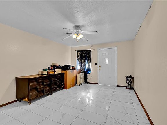 5th image of 4021 SE 45th Ter