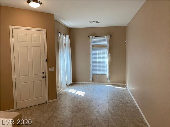 5th image of 316 Casmailia Ave