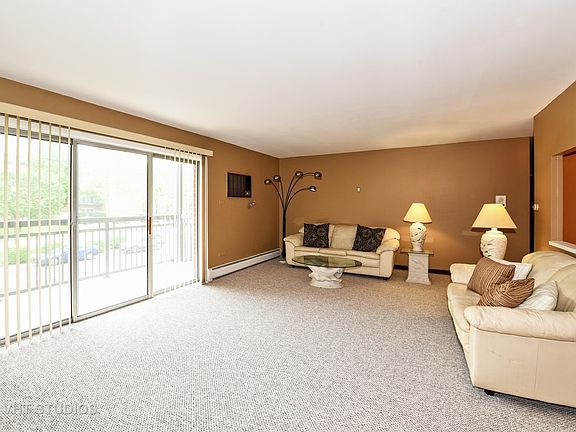3rd image of 4220 Saratoga Ave APT 208