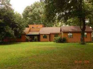 242 Ashport Rd, Humboldt, TN 38343