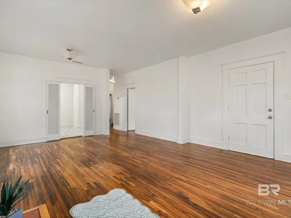 121 Westwood St, Mobile, AL 36606