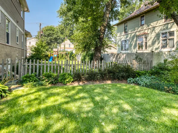 1169 S Taylor Ave, Oak Park, IL 60304