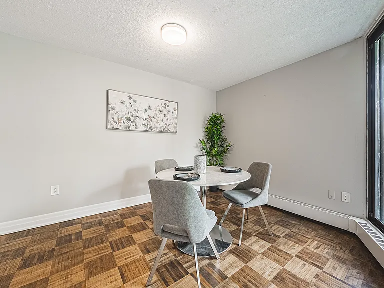 2220 Marine Dr — Photo 7