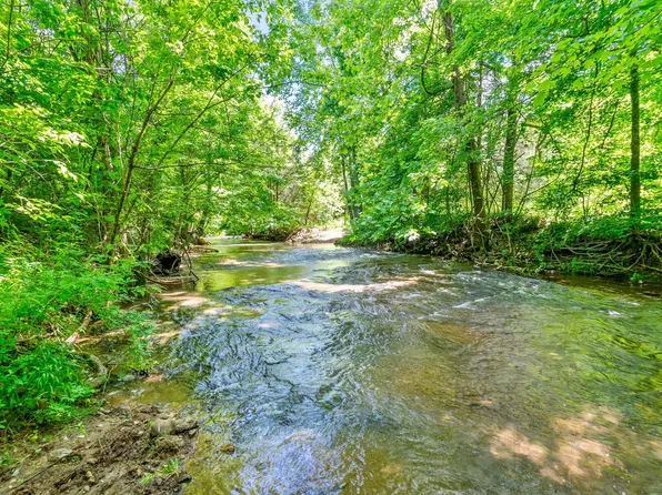 3712 Budds Creek Rd, Palmyra, TN 37142