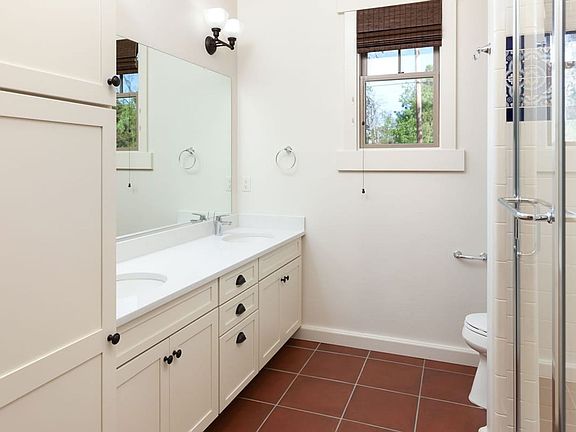5th image of 1740 Arcadian Ave #159