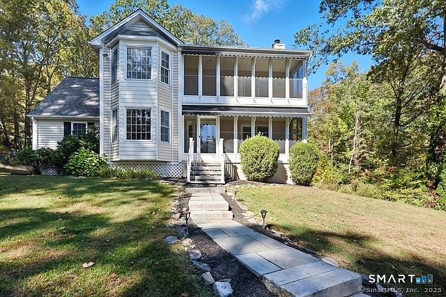 1st image of 121 West Wakefield Boulevard