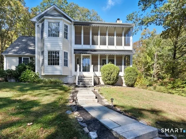 121 West Wakefield Boulevard, Winchester, CT 06098