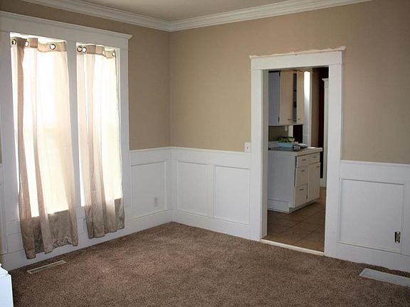 Formal dining room
