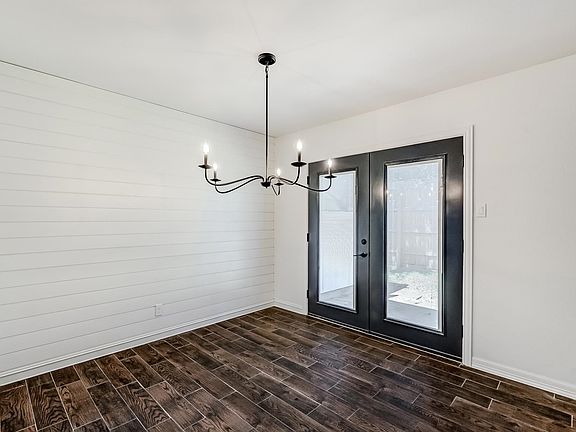 5th image of 3166 Andes Dr