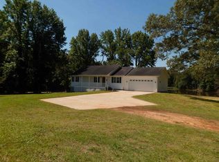 145 Starnes Dr, Seneca, SC 29678