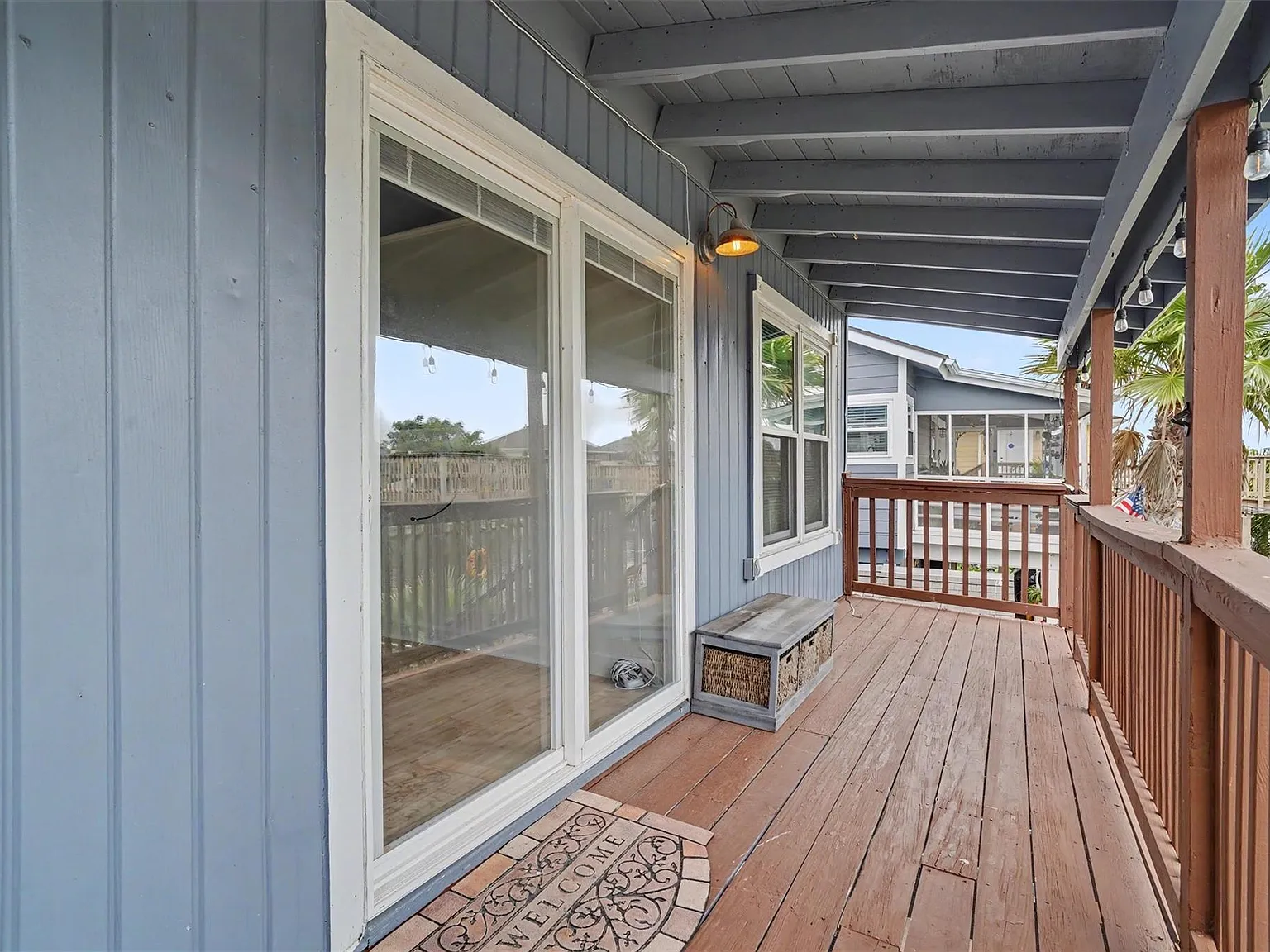 2 bed, 2.0 bath, 816 sqft, $1,950 — Photo 2