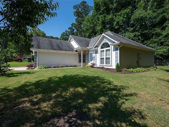 5th image of 312 Preston Chase Dr