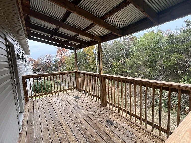 603 Preston Dr — Photo 16