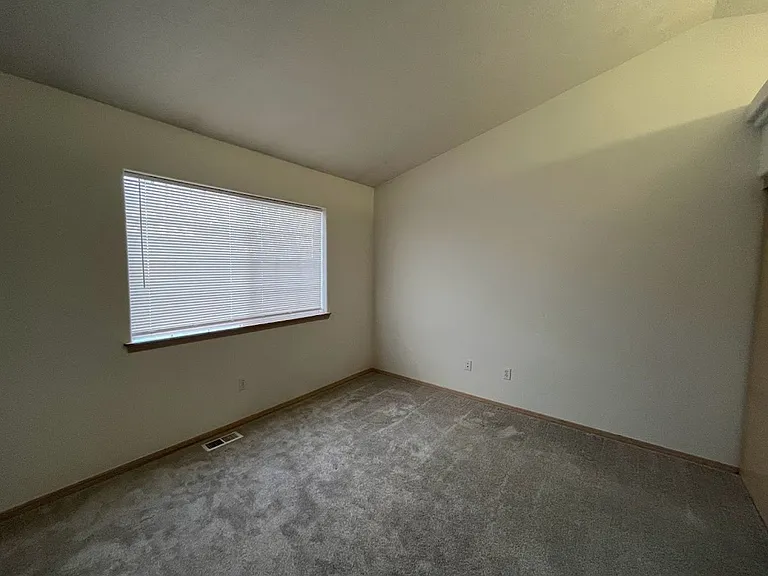 14314 SE Princeton Village Way — Photo 14
