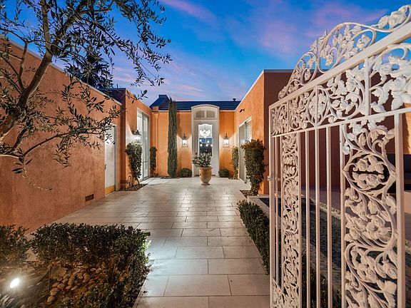 3rd image of 47171 El Agadir Cir