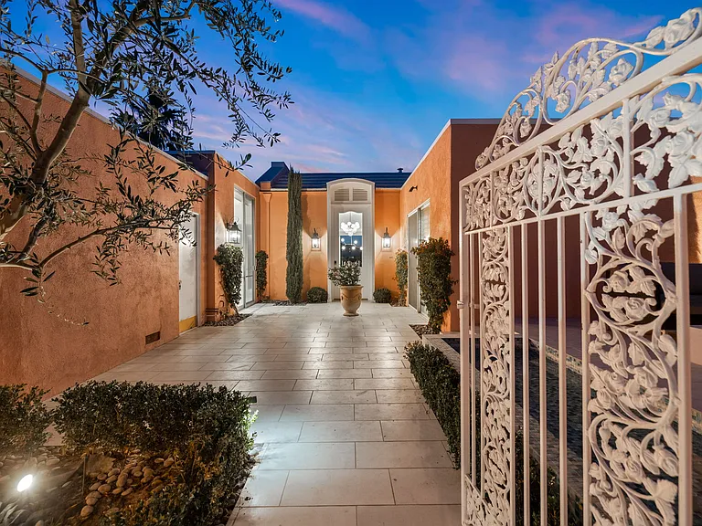 47171 El Agadir Cir — Photo 3