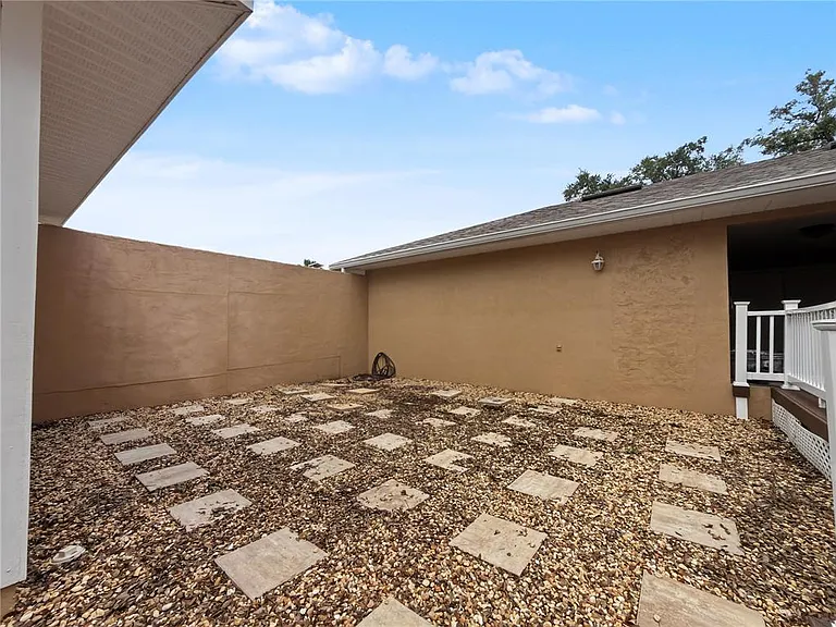 125 Lake Roy Dr — Photo 8