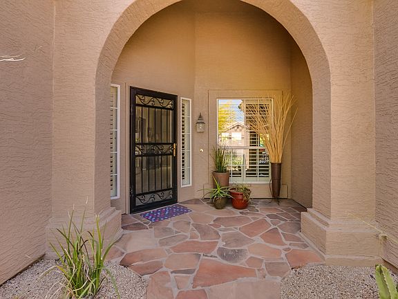 5th image of 4023 E Summerhaven Dr