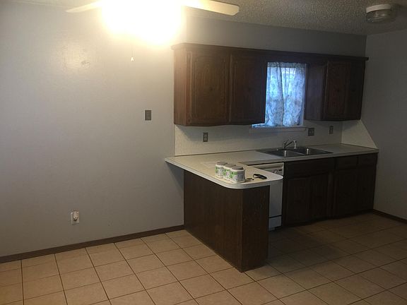 4th image of 112 Cottonwood Dr