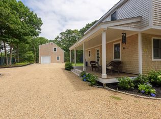 4 Hye Ln, Edgartown, MA 02539