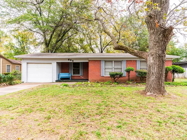 685 22nd St SE, Paris, TX 75460