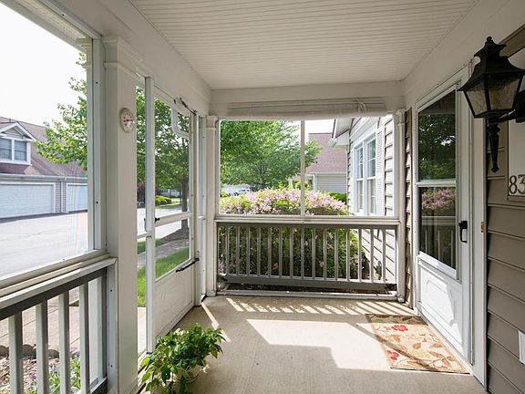 2nd image of 8390 Orchard Knoll Ln