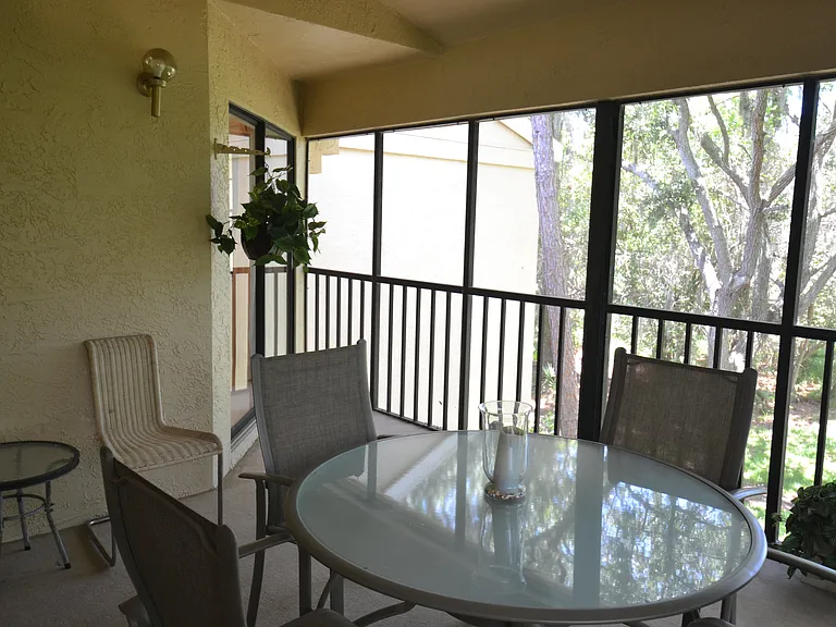 112 Lindsay Ln — Photo 42