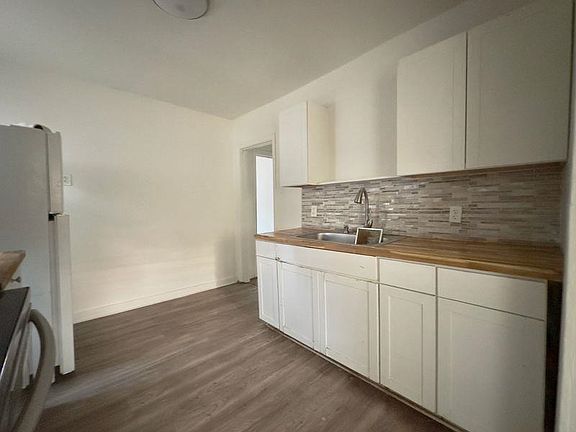 5th image of 1357 Salem St