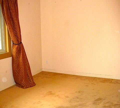 3rd image of 1025 W Huntington Dr Unit J
