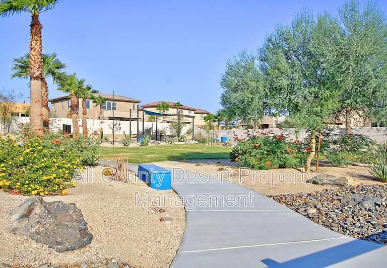 74565 Tesla Dr — Photo 44