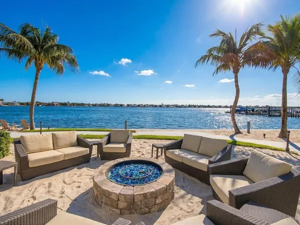1 Water Club Way #1904, North Palm Beach, FL 33408