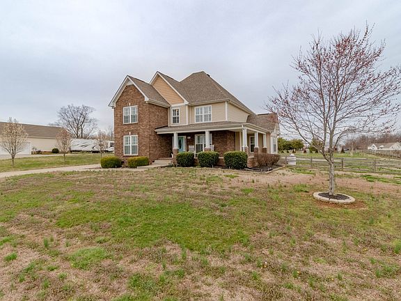3rd image of 981 Beldon Station Ln