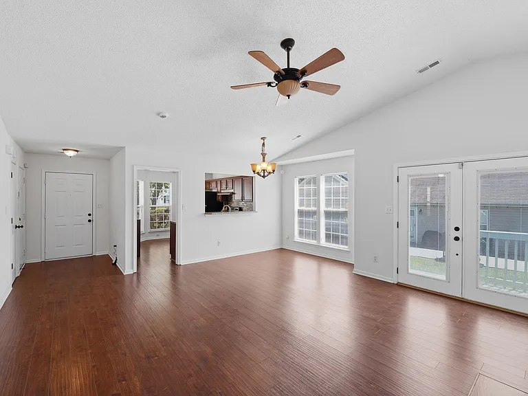 9740 Veronica Dr — Photo 4