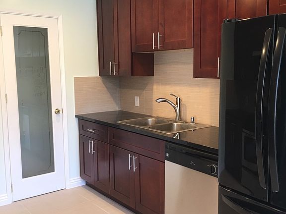 4th image of 41640 Carmen St