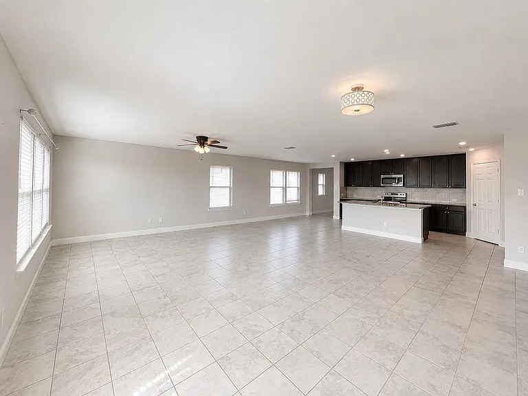 2605 Wesley Ave — Photo 10