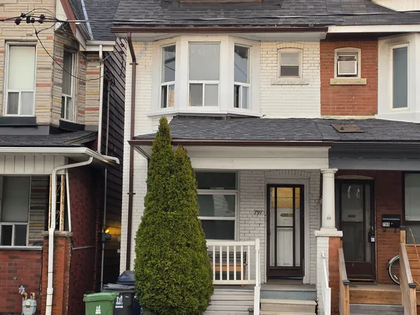 797 Ossington Ave, Toronto, ON M6G 3T8