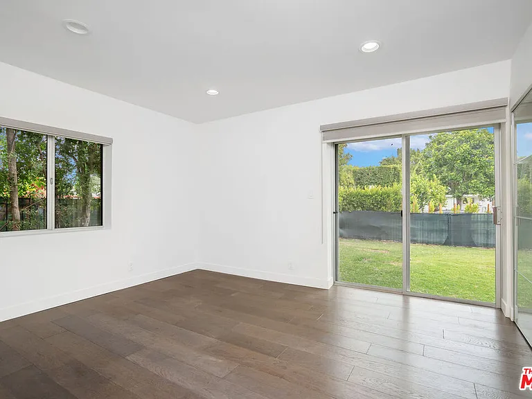 12041 Huston St — Photo 17
