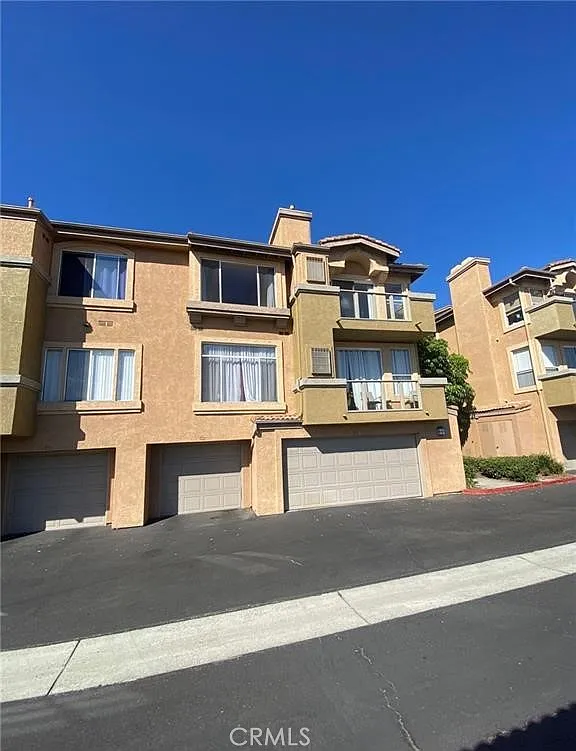 2 bed, 1097 sqft, $3,500 — Photo 1