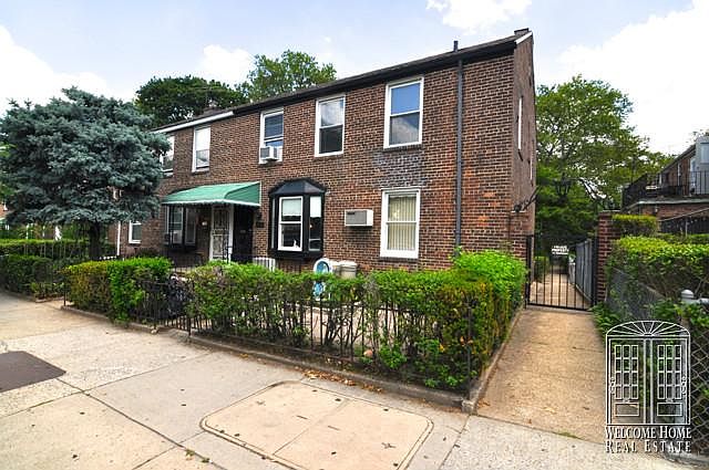 1st image of 3967 43rd St