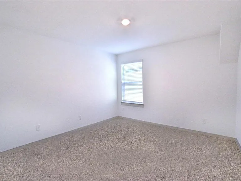 3810 Lila Lake Ln — Photo 7