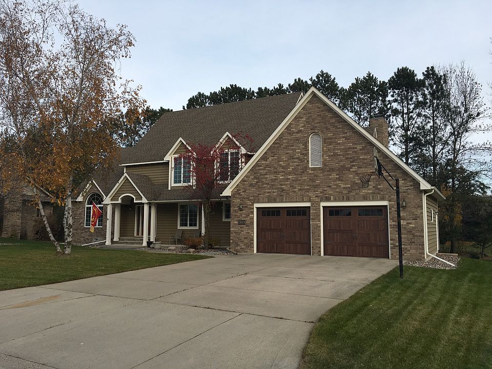 2nd image of 1305 Ridge Rd NE