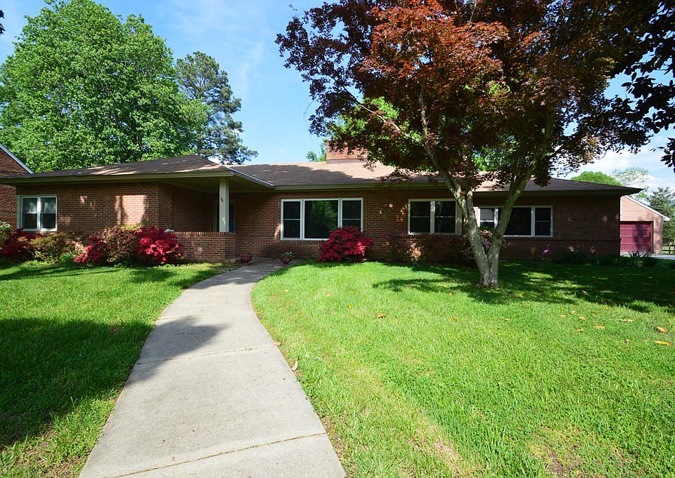 1st image of 101 Hoomes Cir