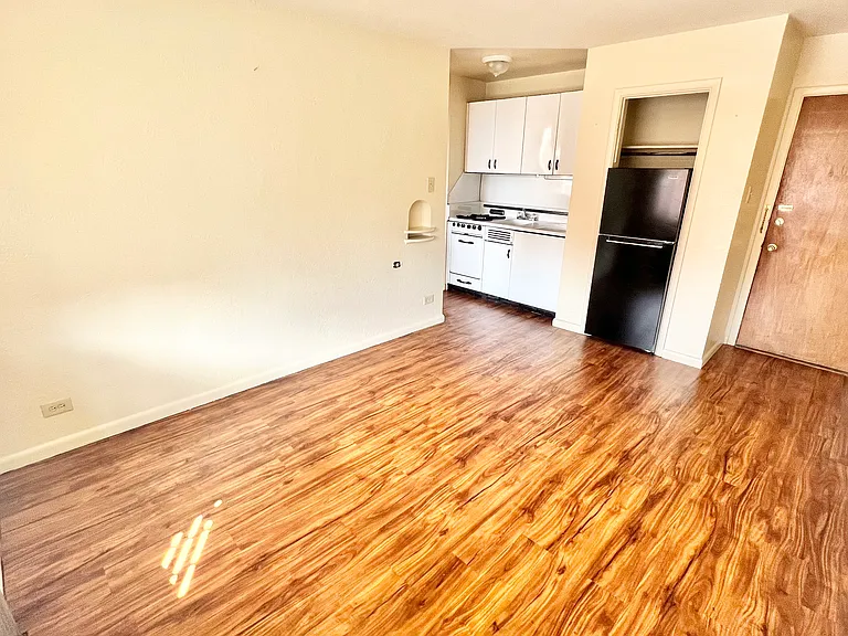 Experience efficient living in this stylish kitchen nook. Experience efficient living in this stylish kitchen nook.