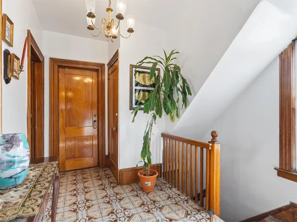 7073 Kennedy Boulevard image 28 of 49