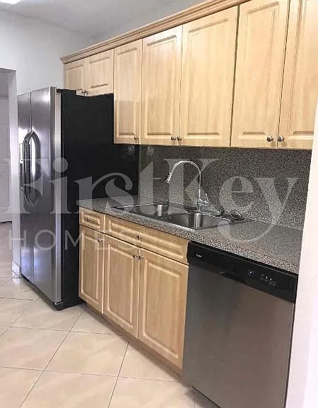 1211 N 74th Way — Photo 13