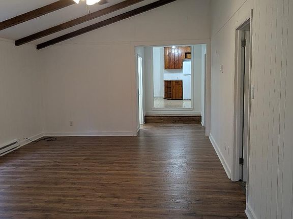3rd image of 9 Camden Pl APT C
